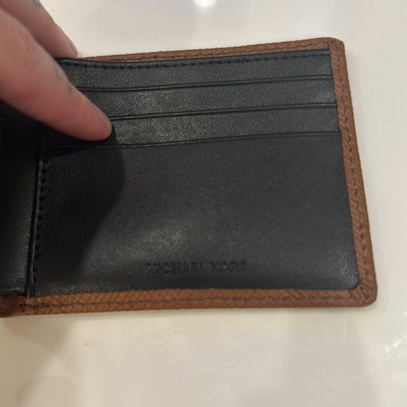 Michael Kors Brown Billfold Wallet - Picture 3 of 3